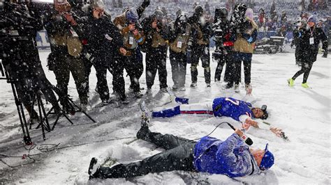 Josh Allen And Sean Mcdermott Make Snow Angels After Buffalo Bills Win