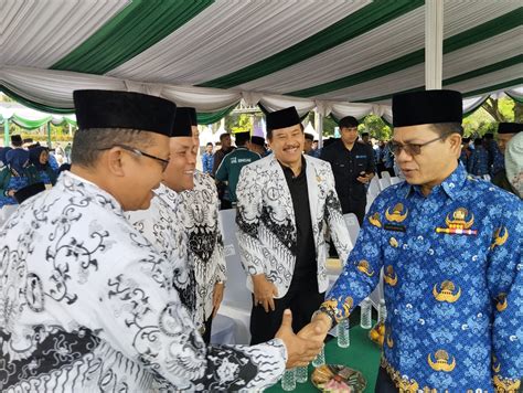 Kang Ds Kualitas Guru Harus Ditingkatkan Untuk Profesionalisme