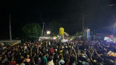 Sambut Hari Raya Nyepi Umat Hindu Jember Gelar Kirab Ogoh Ogoh