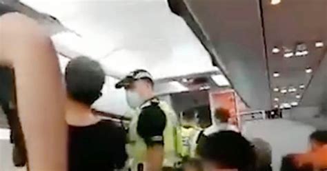 Police Escort Aggressive Easyjet Passenger Off Flight For Refusing To