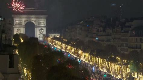 Qatar World Cup: Celebrations on streets of Paris as France beat ...