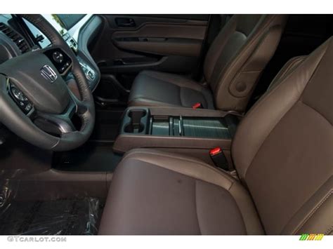 Mocha Interior 2019 Honda Odyssey EX-L Photo #131506459 | GTCarLot.com