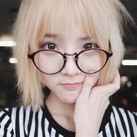 Hot girl Thái Lan bức xúc khi bị fan Việt liên tục spam trên Facebook