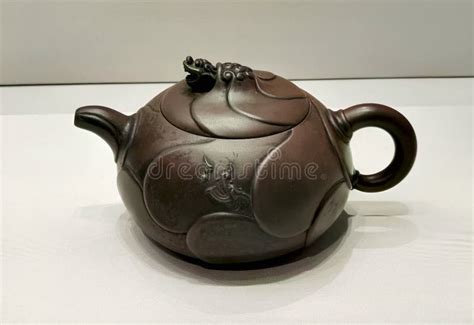 Hong Kong Palace Museum Antique Purple Clay Teapot Retro Tea Ceremony