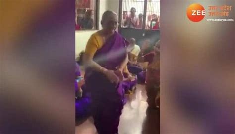 South Indian Dadi Dancing Tremendously On Spiritual Song Blowed Viewers