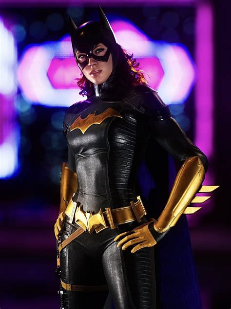 Batgirl Sixth Scale Figure By Hot Toys Artofit