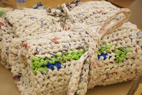 Video Make Sleeping Mats For The Homeless Using Plarn Plastic Bag