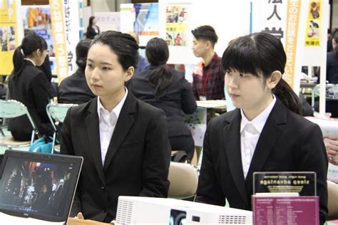 就職活動スタート！学内合同企業説明会を開催しました 敬和学園大学 新潟県新発田市にあるリベラルアーツ大学