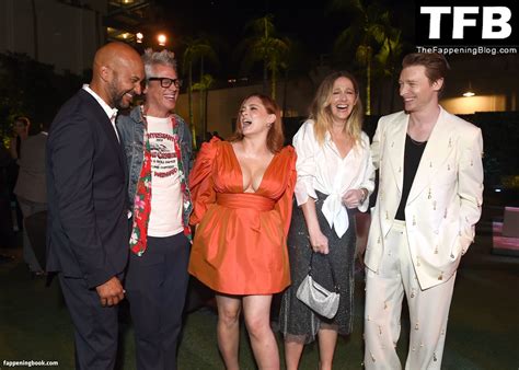 Rachel Bloom Crazy Ex Girlfriend Racheldoesstuff Nude OnlyFans Leaks Fappening FappeningBook