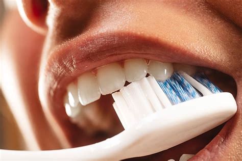 5 Alimentos Que Cuidan De Tus Dientes Amora Clínica Dental