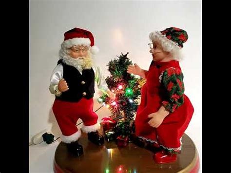 Gemmy Animated Mrs Santa Claus Couple Dancing Singing Sold