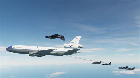 KC-10 refueling Blue Angels A-4s. : hoggit