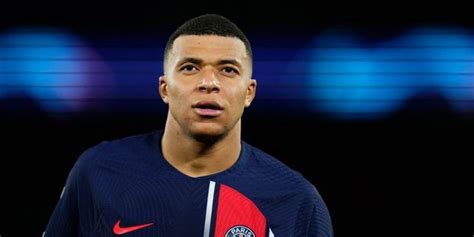 Kylian Mbappé A Annoncé Aux Dirigeants Parisiens Son Intention De