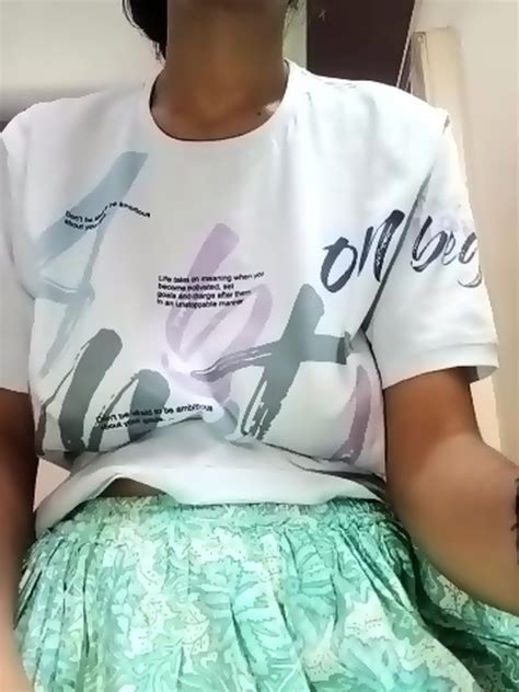 Sanu Fun Strip Chat Model Standing Full Nude Hot Girl Showing