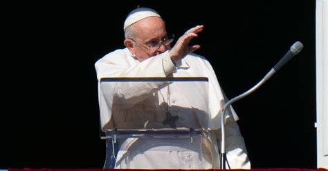 Catholic Priests Can Now Bless Same Sex Couples As Long As They Dont Look Like Marriages