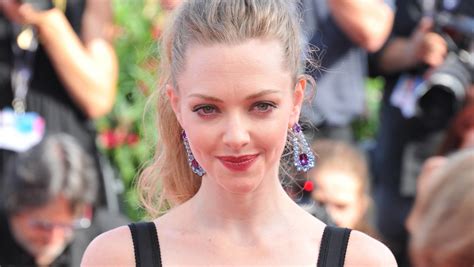 Amanda Seyfried W Czerni Na Festiwalu W Wenecji Wygl Da Jak Milion