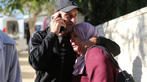 Emotional Palestinian awaits release of Palestinian imprisoned for 25