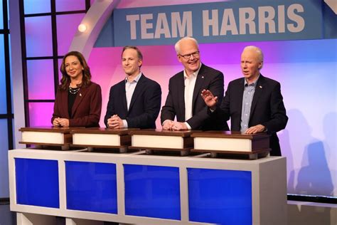 It's Team Kamala Harris vs. Team Trump on SNL's Family Feud | NBC Insider