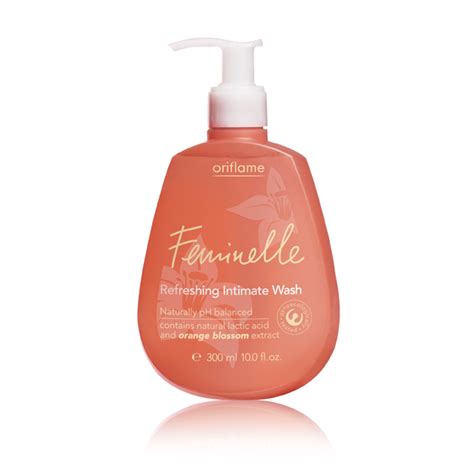 Oriflame India Cosmetics Feminelle Refreshing Intimate Wash