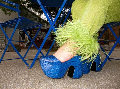 beacon's closet | buy, sell, trade, vintage and modern clothing