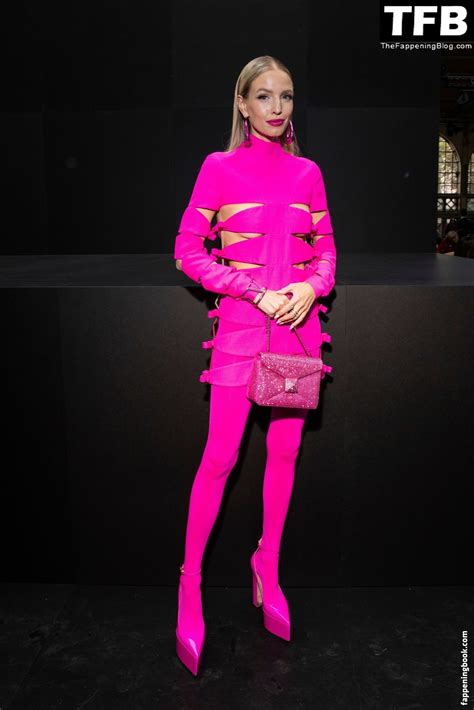 Leonie Hanne Nude OnlyFans Leaks Fappening FappeningBook