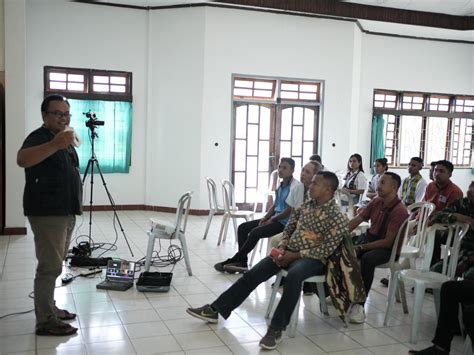 Komsos KWI Bekali Tim Komsos Paroki Dan Dekenat Se Keuskupan Atambua Di