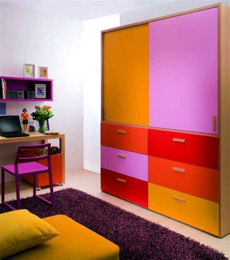 Шкаф в маленькую детскую комнату – модульная белая мебель для двоих ...