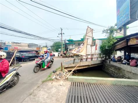 Jembatan Mampang Langganan Banjir Pemkot Depok Siapkan Rp Miliar