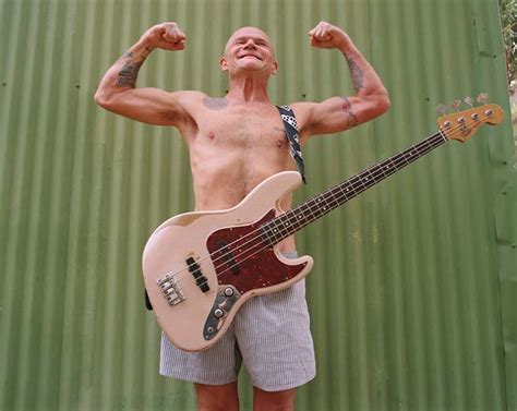 Red Hot Chili Peppers Brasil Flea Faz Parte Da Fender Signature Series Jazz Bass
