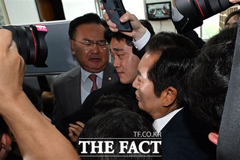 연재 더팩트 `tf사진관` 국민의힘 `극한 반발`에도 `윤석열 탄핵 청원` 청문회 개의 Tf사진관 Zum 뉴스