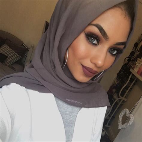 Hot Sexy Sabina Hannan Bikini Pics