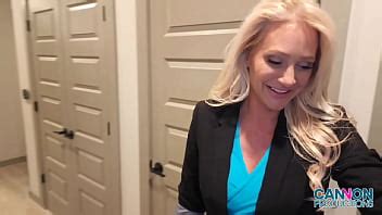CANNON PROD Sexy MILF Realtor Alexis Malone Bangs Client To Close Sale XVIDEOS
