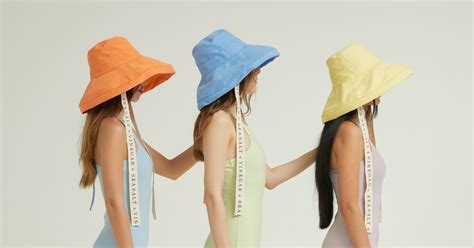 seasaltandvinegar.com : your tropical vacation essentials