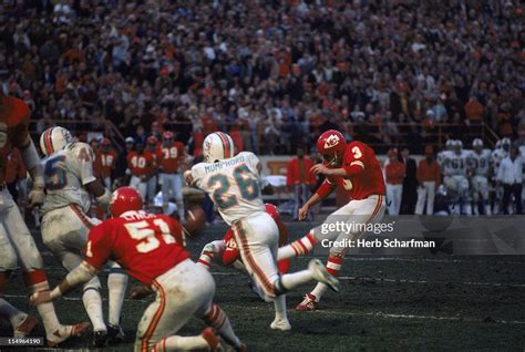 Kansas City Chiefs Jan Stenerud in action, kick vs Miami Dolphins at ...