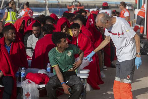 La Unió Europea obre la porta a sancionar les ONGs que treballen per