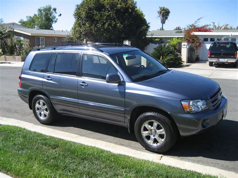 2005 Toyota Highlander - Information and photos - MOMENTcar