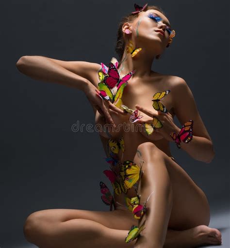 Girl Poses With Butterflies On Her Naked Body Stock Image Image Of Natural Beautiful 168340281