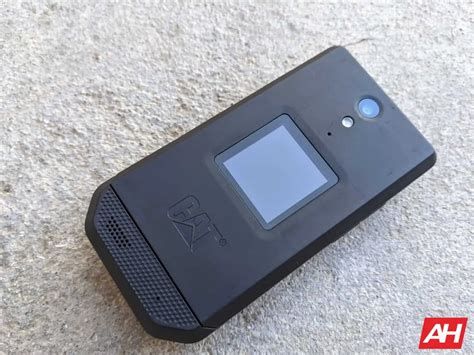 CAT S22 Flip Review: Flip Smartphones Are Cool Again!