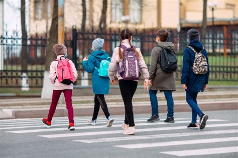 Powrót do szkoły Jak wspierać dziecko gdy się stresuje Zdrowie Wprost