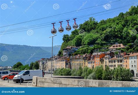 Grenoble-Bastille Cable Car (Les Bulles Editorial Image | CartoonDealer ...