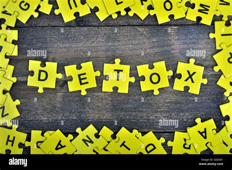 Puzzle pieces with word Detox Stock Photo - Alamy