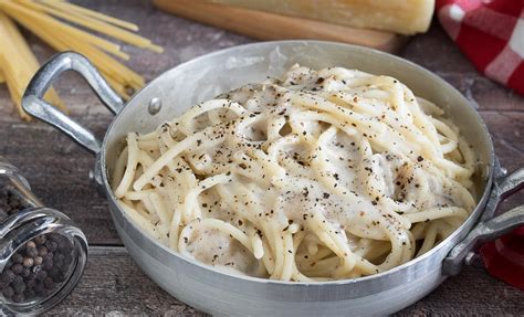 Cacio E Pepe Con Tartufo La Spora Tartufi