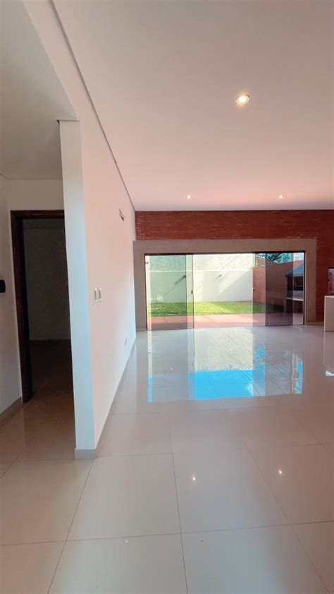 Vendo Casas A Estrenar En Condominio Luque Laurelty Posesion Con La