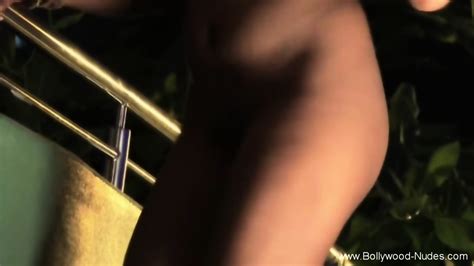 She Gets Nude A Play Making Seductive And Enjoy