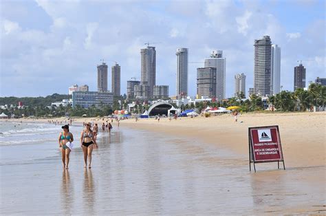 Dois trechos de praias estão impróprios para banho Portal Correio