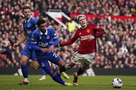 Head To Head Dan Statistik Manchester United Vs Everton Premier