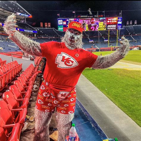 Chiefs Superfan Accused Of Bank Robbery Desperate For Release In Time