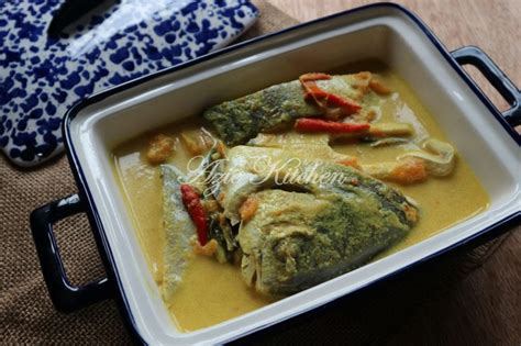 Gulai Ikan Bawal Versi Indonesia Azie Kitchen