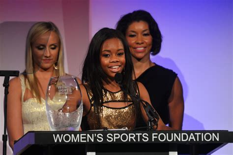 Olympic All Around Champ Gabby Douglas Wins Sportswoman Of Year Cbs News