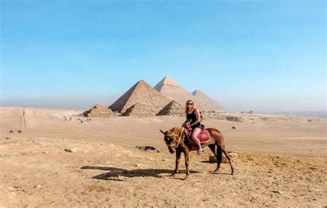 Cairo Trip From Hurghada By Bus Sphinx Pyramids Egyptian Museum And